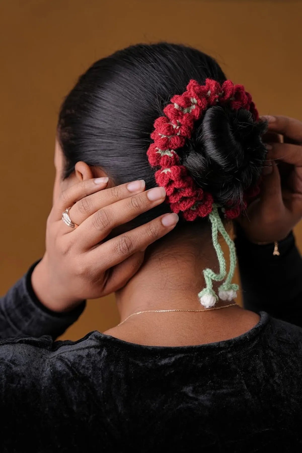 Crochet Red Hair Gajra For Women