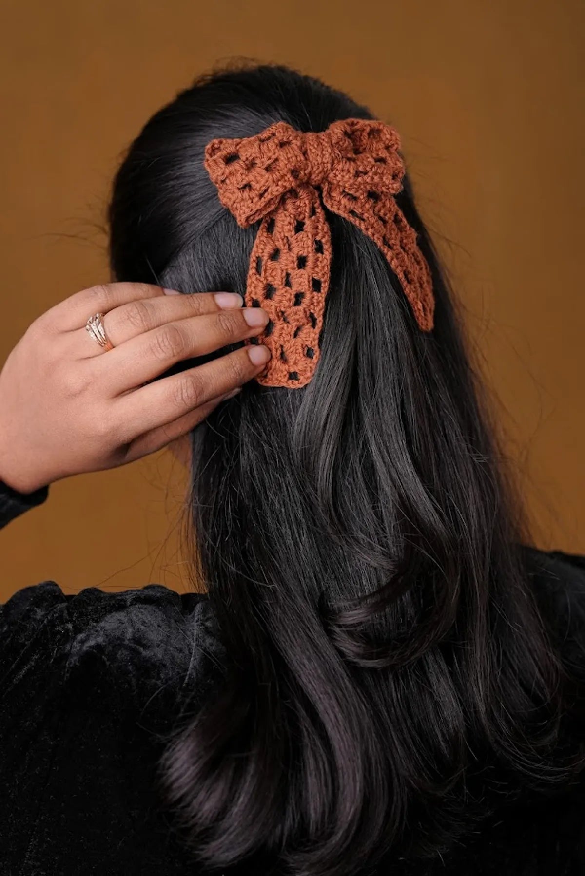 crochet Brown Hair Jali Bow Rubber Band For Women